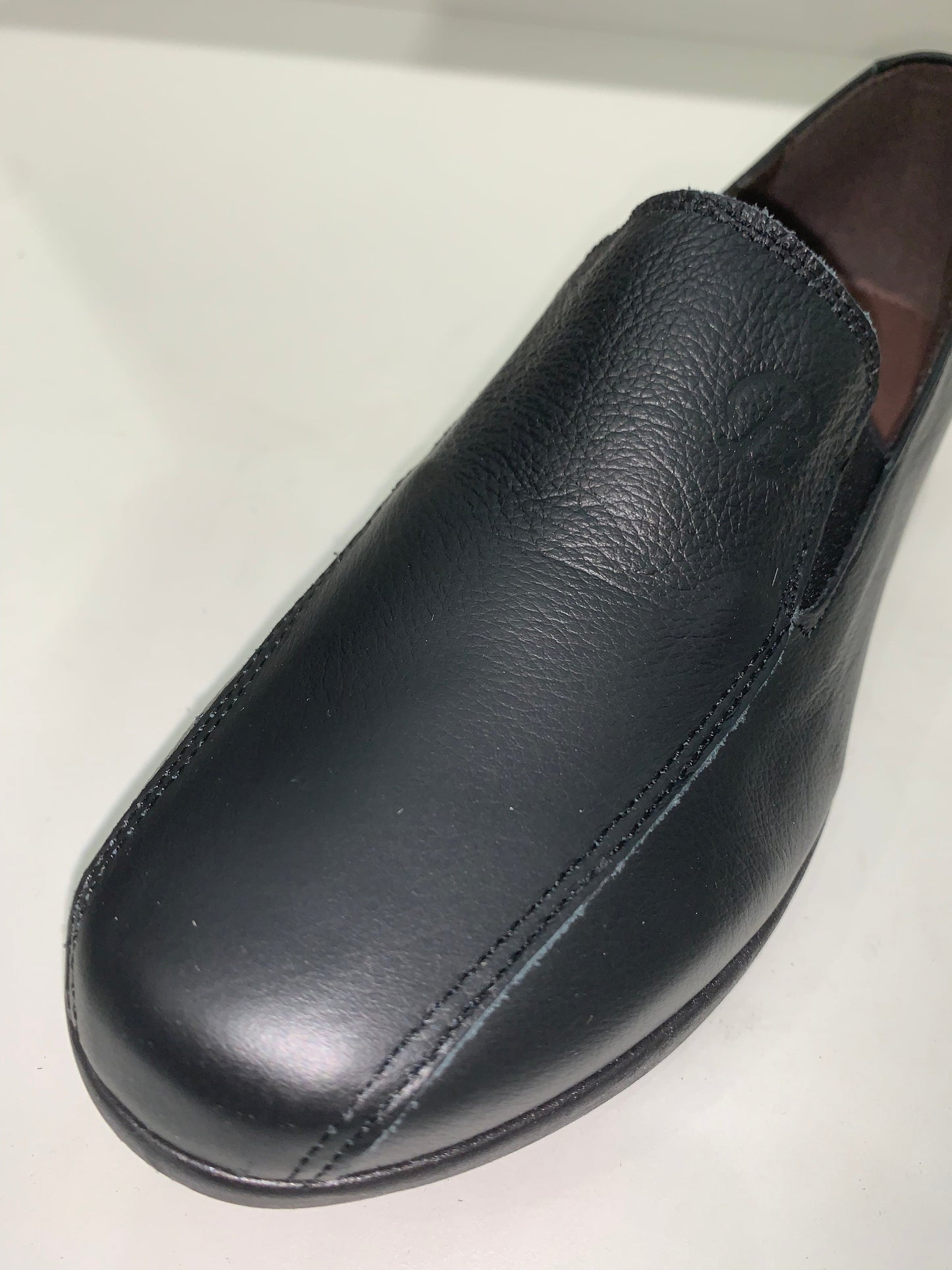 EASY-LEATHER-SLIPON