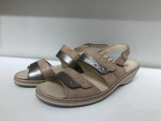 3034-SANDY-MEDIVAL