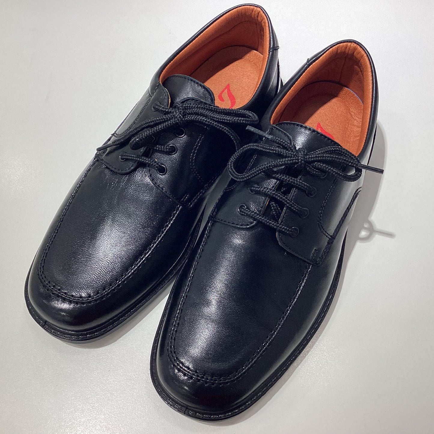 PROFESSIONAL CLASSIC BLACK (laces)