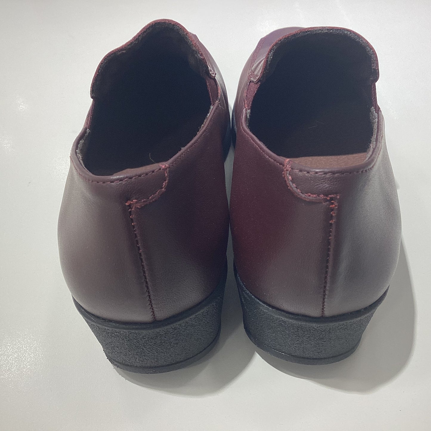 7505 LEATHER SLIPON MAROON