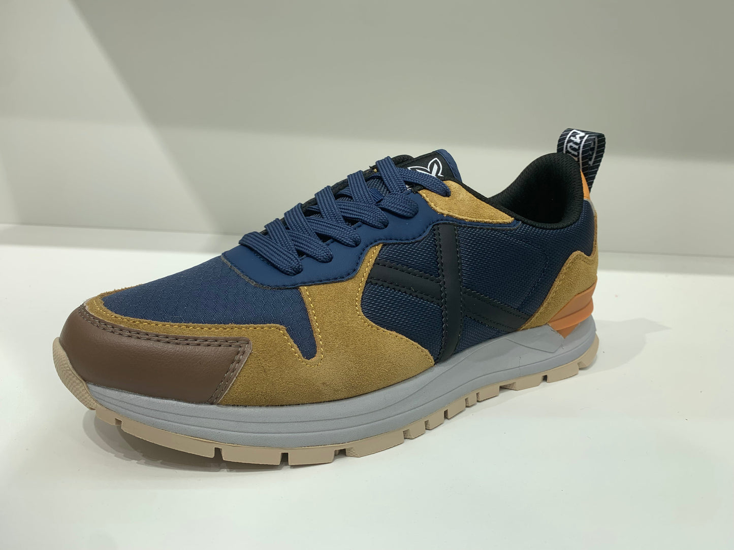 AVENUE-10-NAVY-MUSTARD