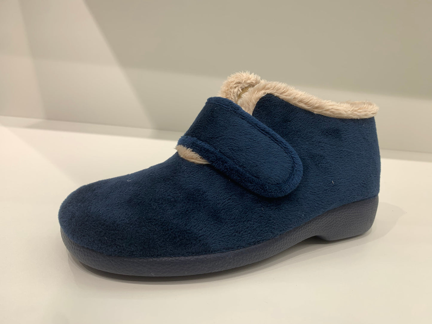 SNUGGLE-BOOTS-NAVY