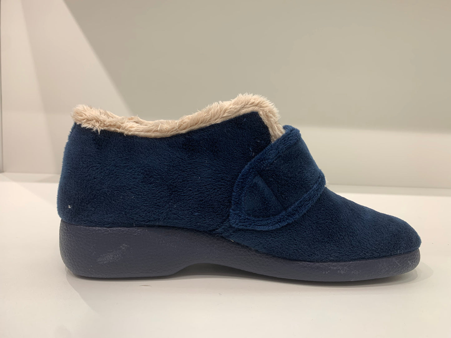 SNUGGLE-BOOTS-NAVY