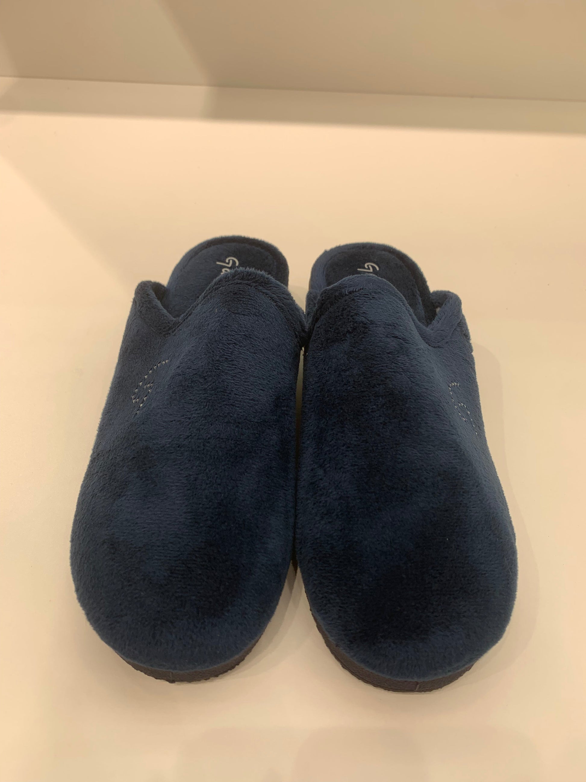 PLUSH-NAVY-HAVEN