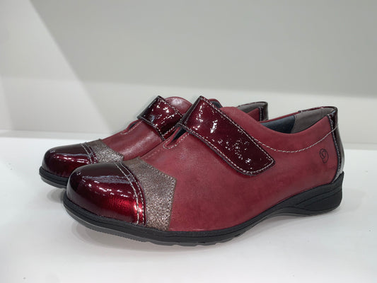 CHARM-SHOES-MAROON