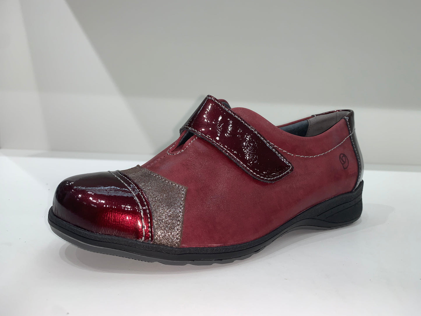 CHARM-SHOES-MAROON