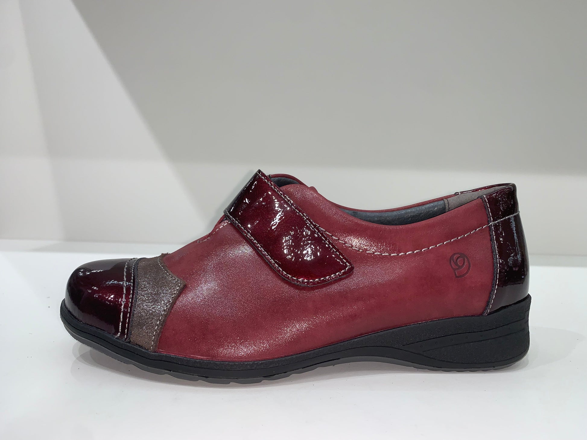 CHARM-SHOES-MAROON