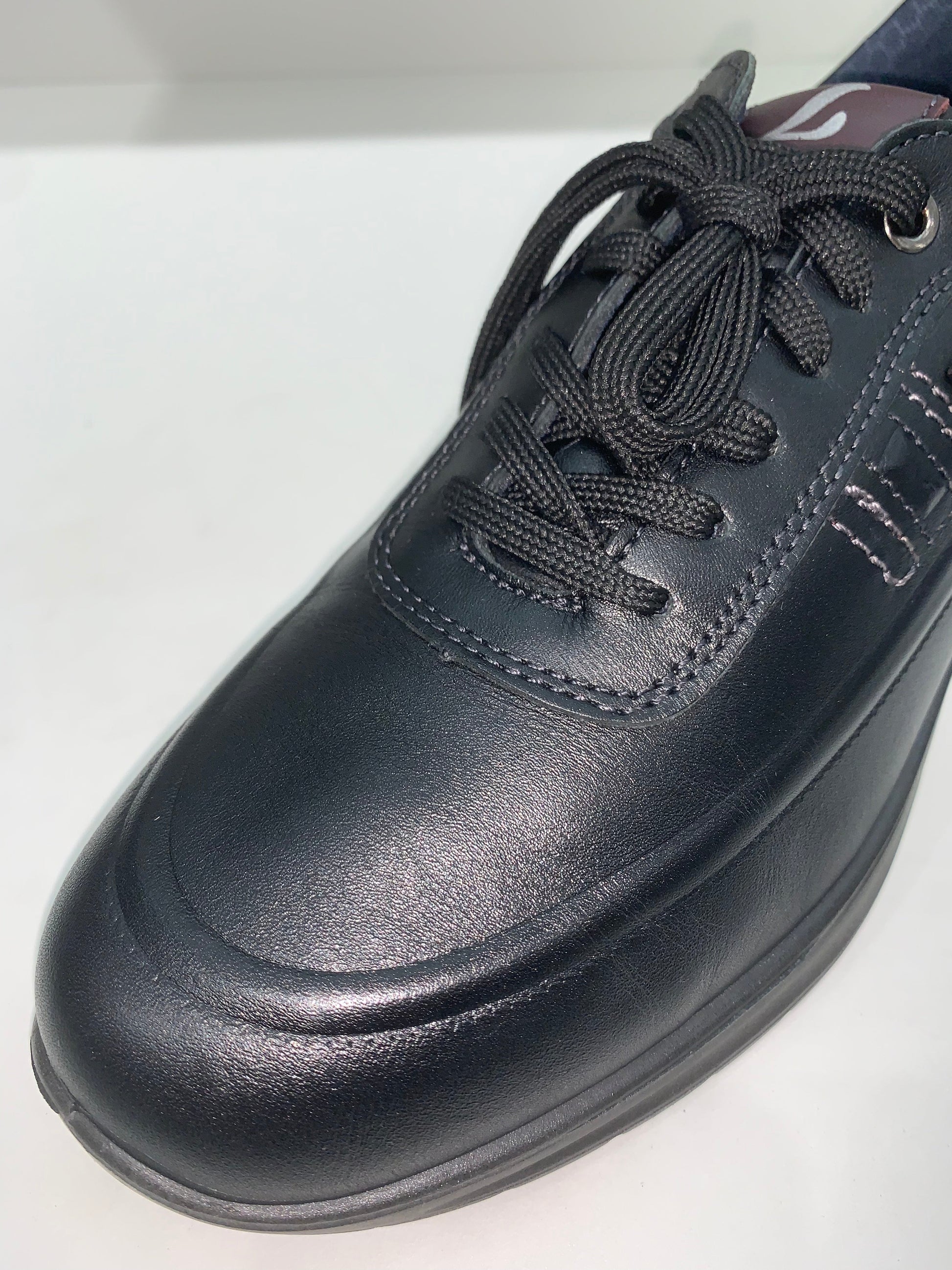 EXECUTIVE-CRAFT-NAPA-LACE-UP-BLACK