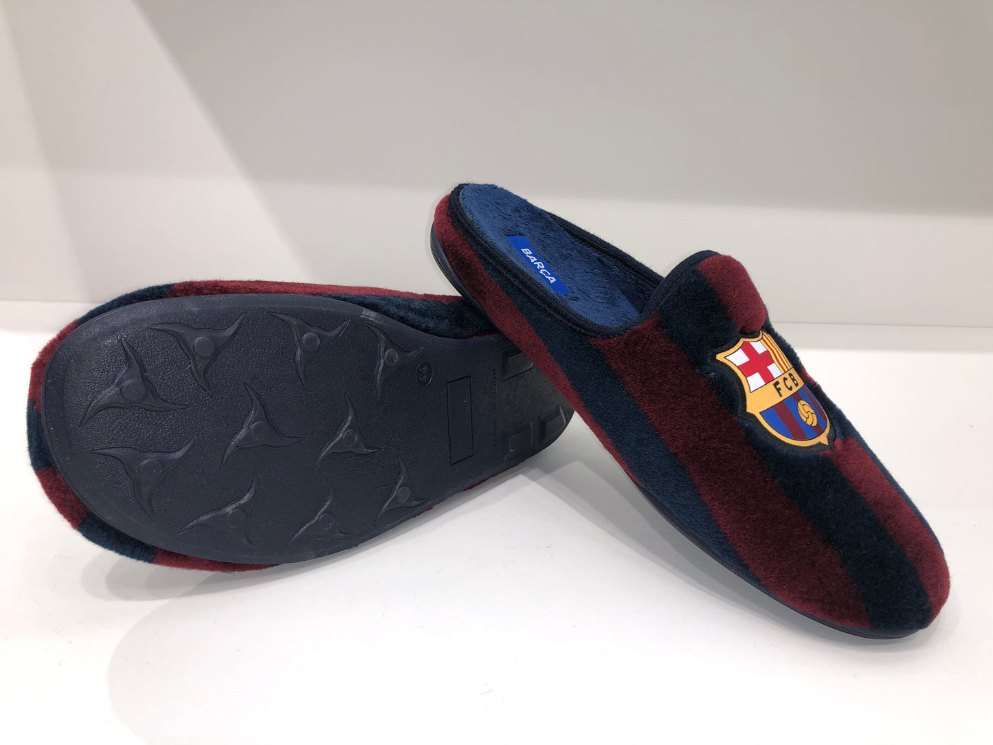 BARCELONA-MAROON-EXTRACTABLE-INSOLE