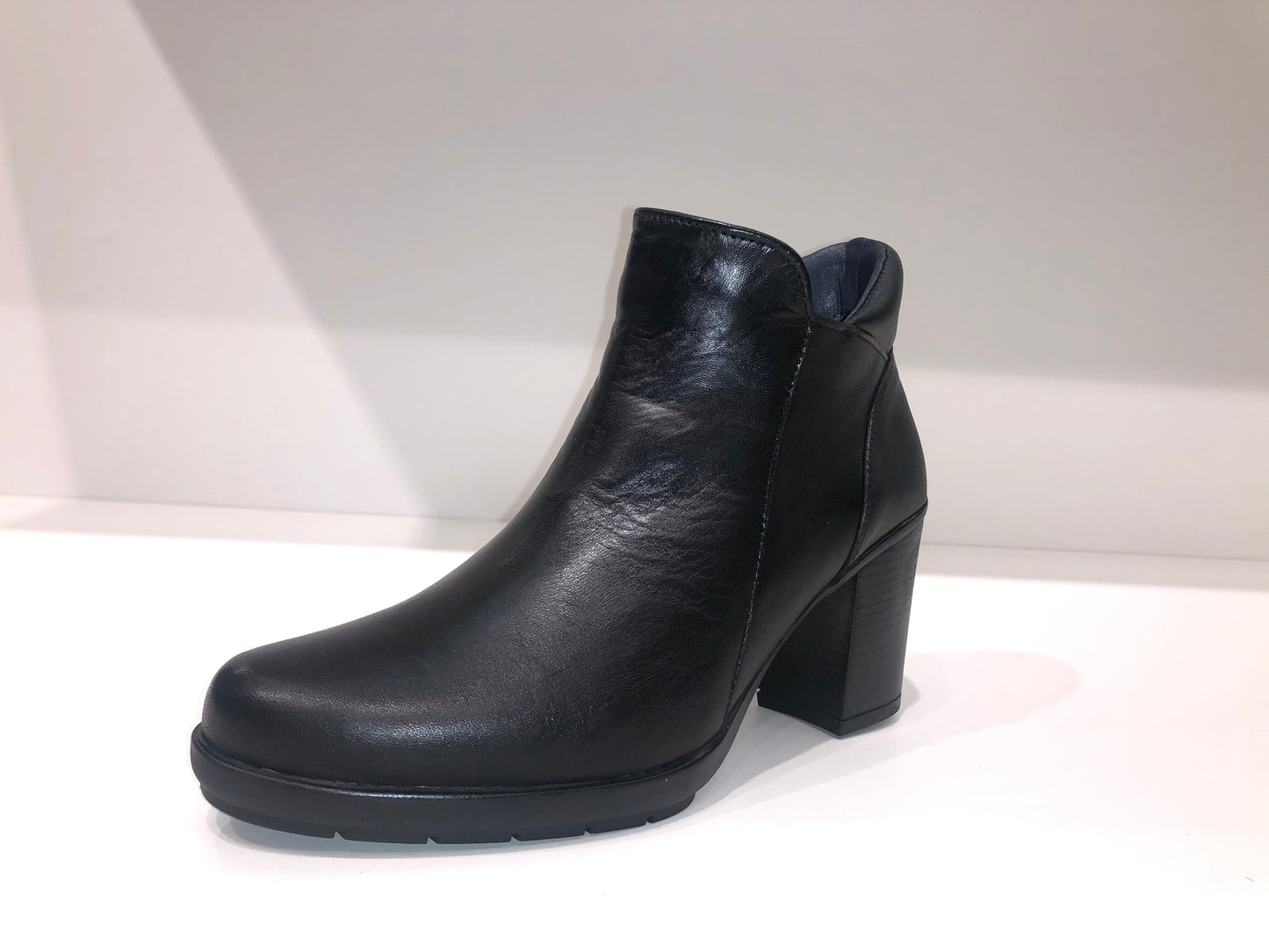 GRACEHEEL-BOOTS-BLACK