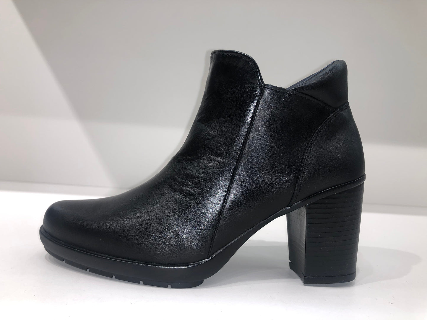 GRACEHEEL-BOOTS-BLACK