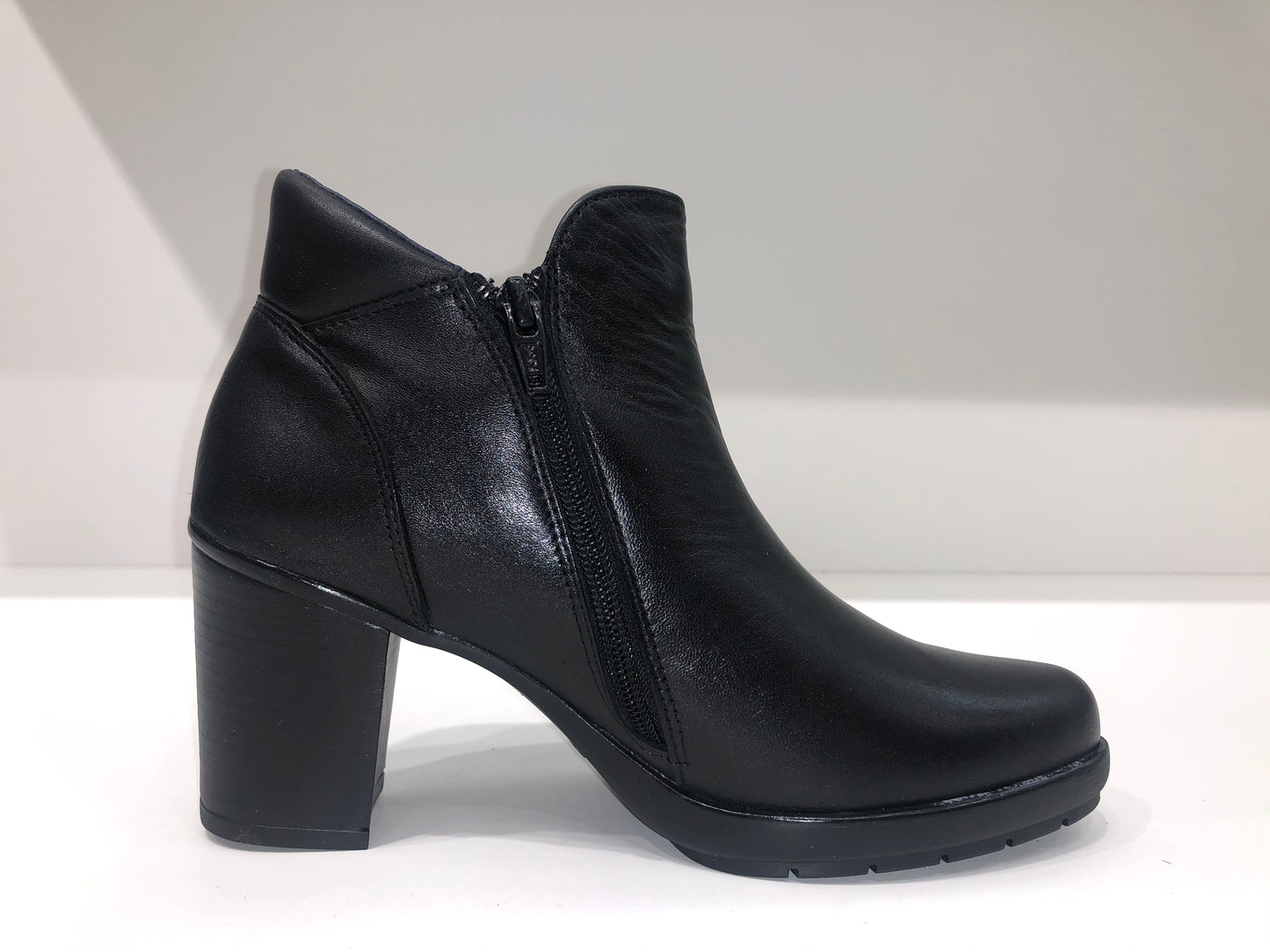 GRACEHEEL-BOOTS-BLACK